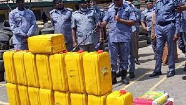 Oyo/Osun Customs intercepts 101 drums, 609 kegs of petrol